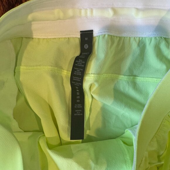 Lululemon License to Train Linerless Short 7" Faded Zap - Medium - Picture 5 of 6
